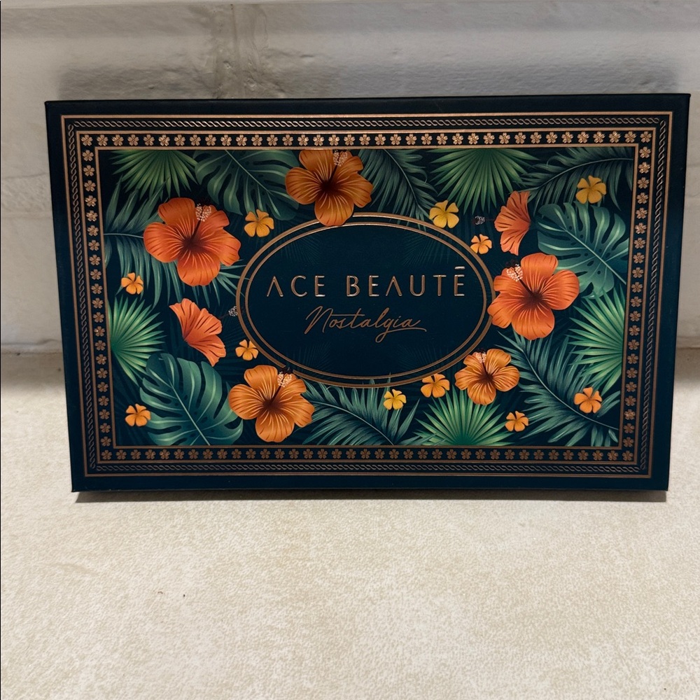 Ace Beauty Nostalgia Palette NWT